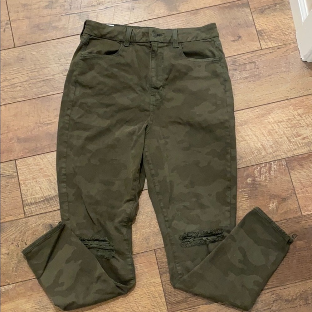 COPY - Super High Waisted American Eagle Jeans - Picture 1 of 4